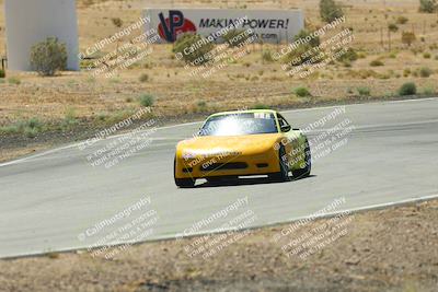 media/May-31-2025-CalClub SCCA (Sat) [[2c1a04e1ee]]/Qualifying/Group 1/Turn 4/